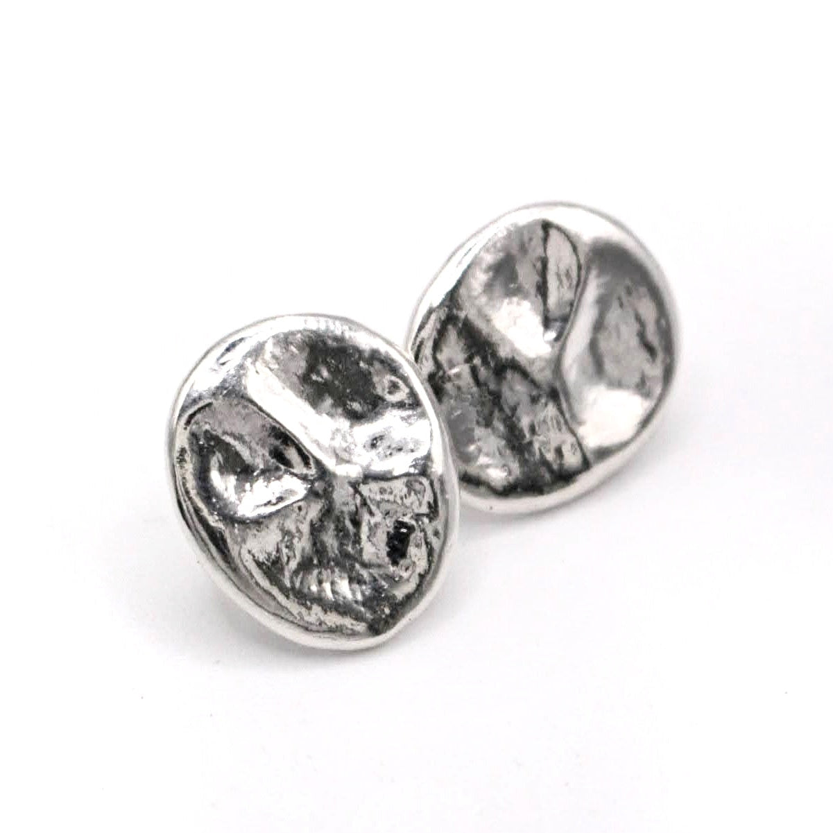 Organic sterling silver sculptural stud earrings handmade in Valencia Spain close-up detail