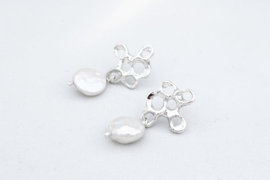 Raiz Earings with Biwa Pearls Naturalesa Shop