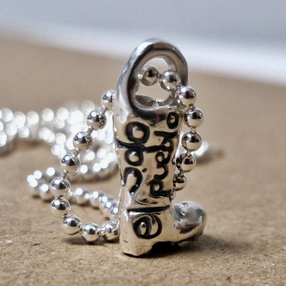 Sterling Silver 925 Beaded Chain Necklace with Solidarity Charm Silver 925 Rain Boot with engraved message Solo el Pueblo Salva al Pueblo